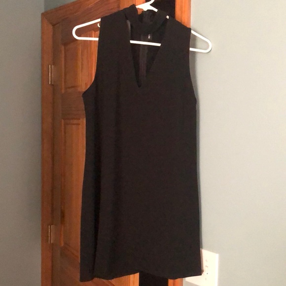 Black Dress - Picture 1 of 3